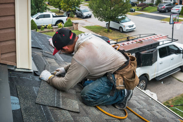 Professional Gutter Installation technician working in Leesburg, VA